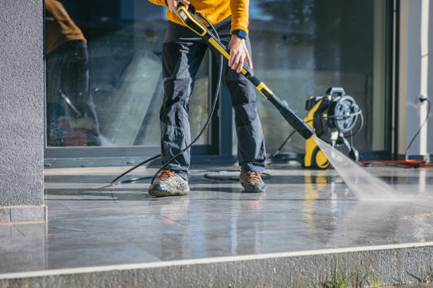 Best Concrete Pressure Washing  in Glen Cove, NY